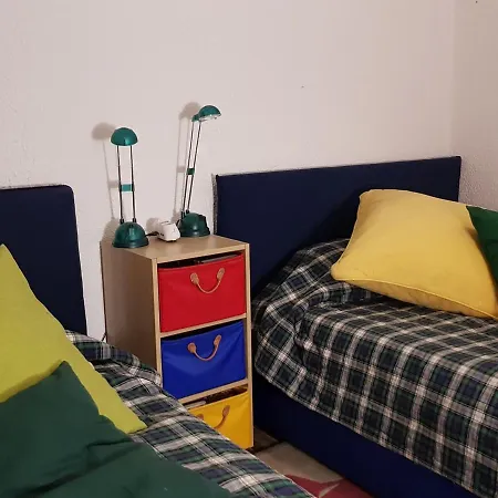 Sleeps 8 Pool Air Con Wifi فيلة *