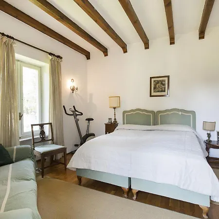 Sleeps 8 Pool Air Con Wifi فيلة لسا