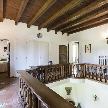 Sleeps 8 Pool Air Con Wifi